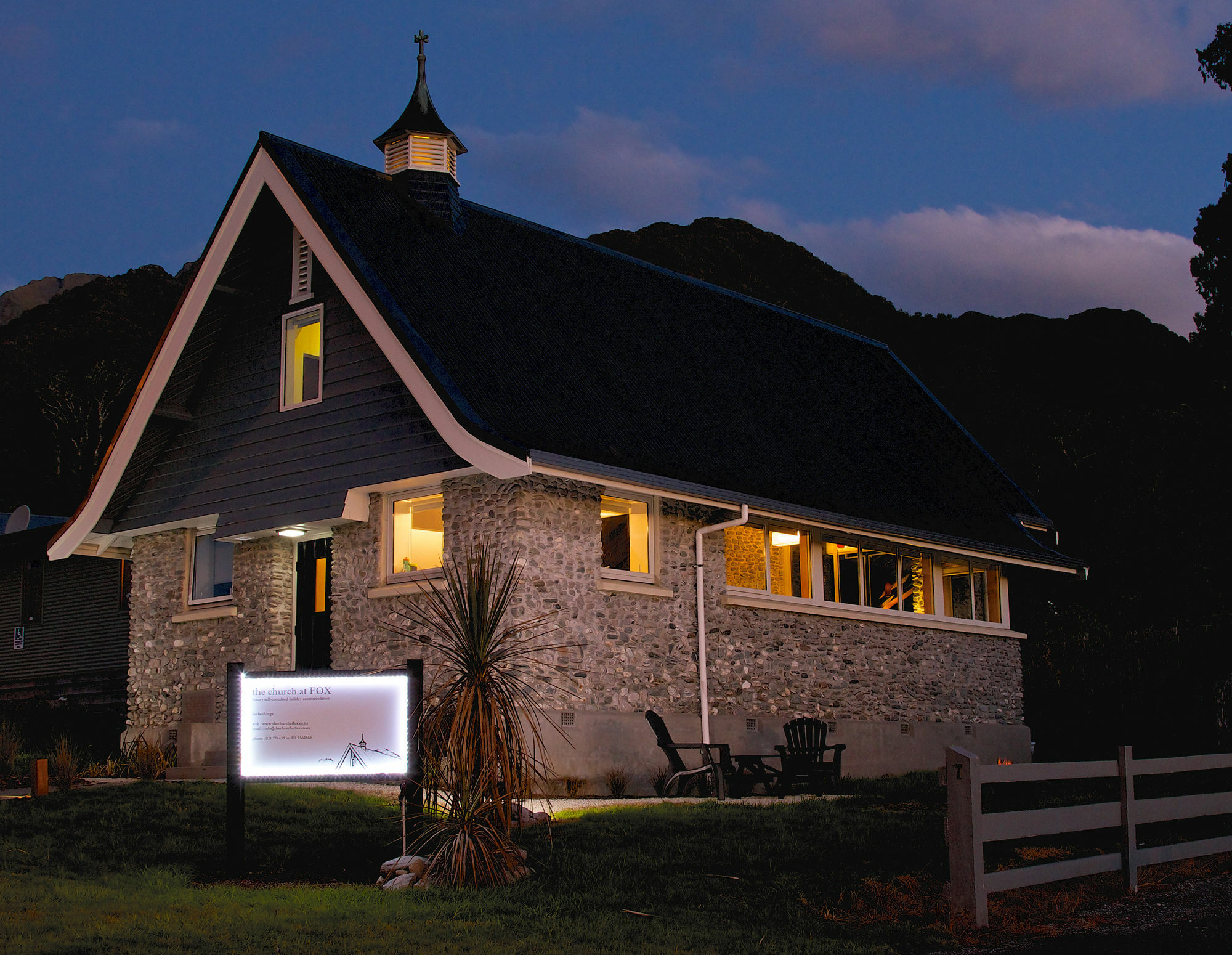The Church At Fox Fox Glacier Exterior foto